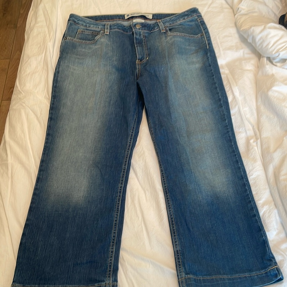 Gap Boot Cut Cropped Jeans!